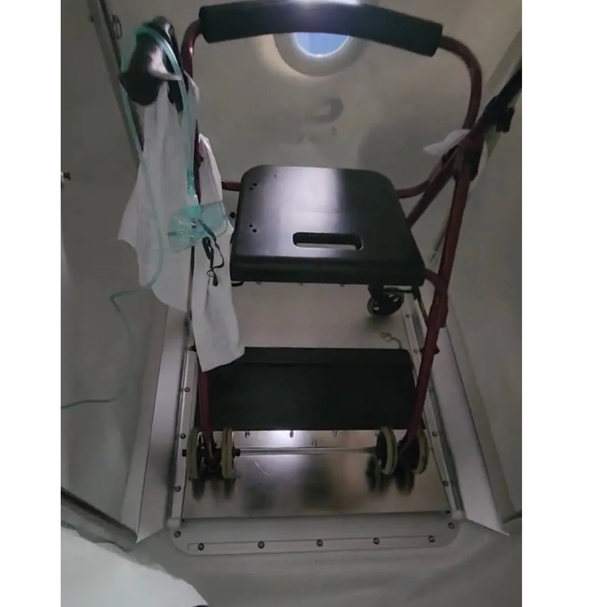 Airvida LG&SS Chair Pro 1.4 ATA Hyperbaric Chamber