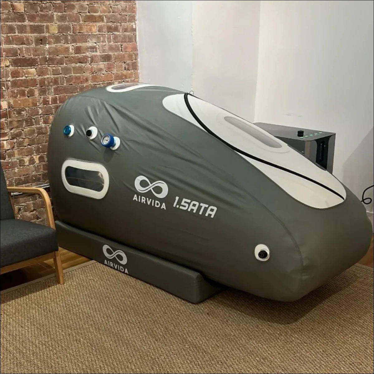 Airvida LG&SS Pro90 Portable Sitting Hyperbaric Chamber